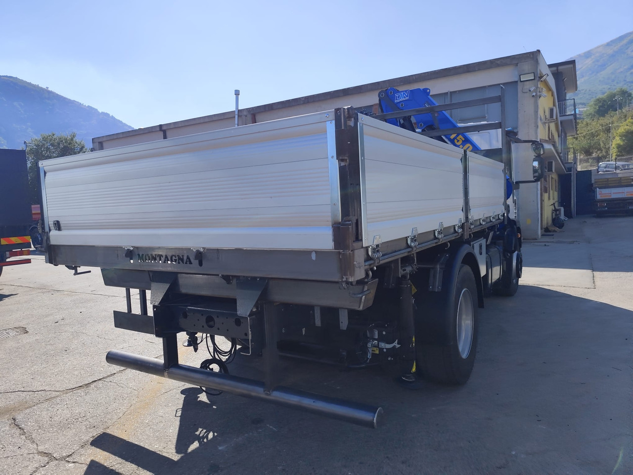 IVECO EUROCARGO 180-320 - شاحنة كرين: صورة 5 IVECO EUROCARGO 180-320 - شاحنة كرين: صورة 5