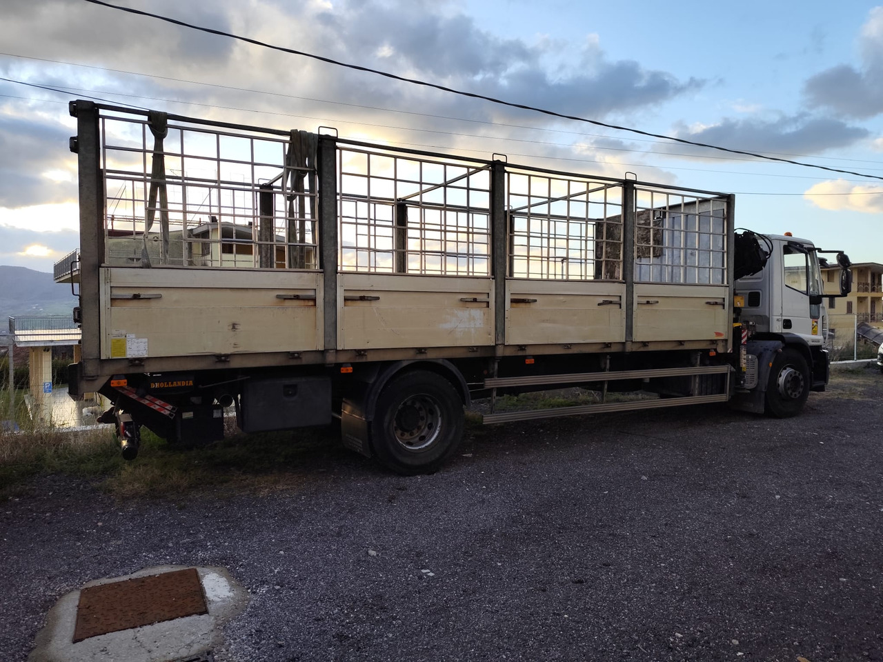 IVECO EUROCARGO 180E25 - شاحنة كرين, شاحنة كرين: صورة 3 IVECO EUROCARGO 180E25 - شاحنة كرين, شاحنة كرين: صورة 3