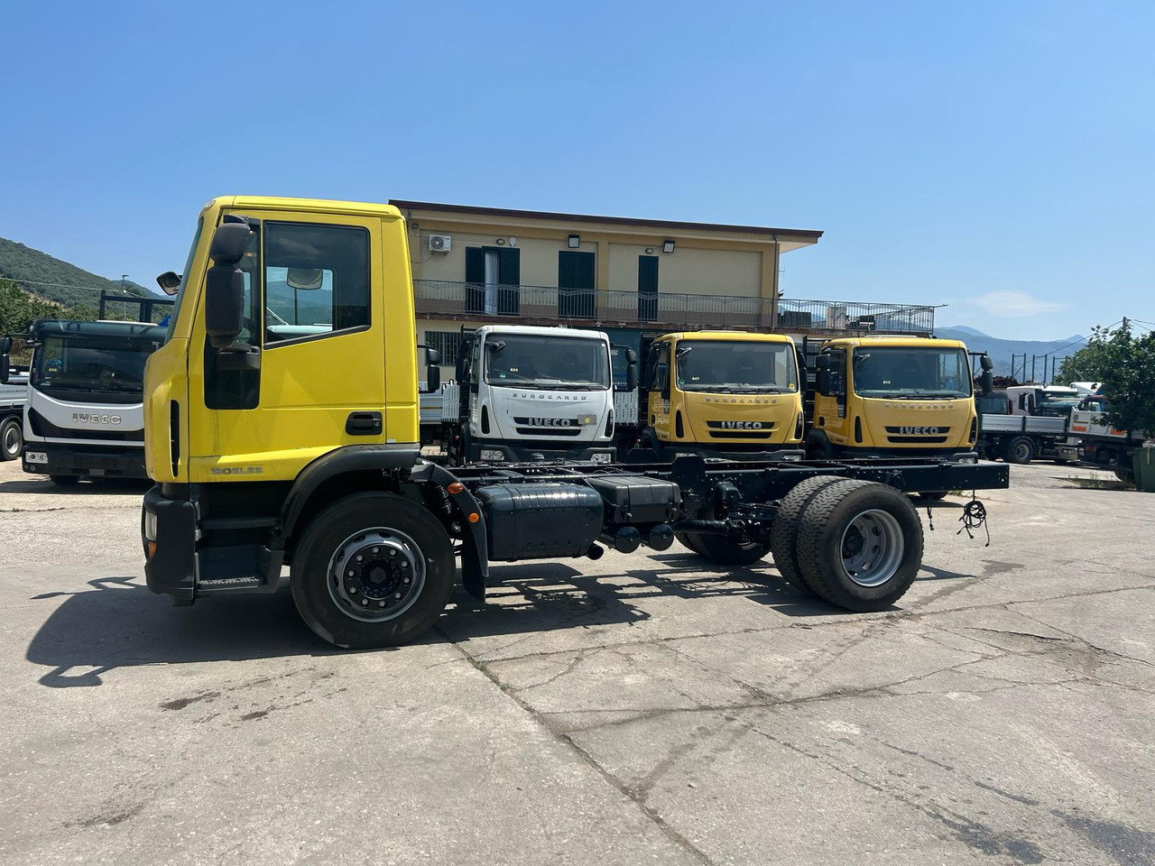 IVECO EUROCARGO 190EL25 - شاحنة هيكل كابينة: صورة 2 IVECO EUROCARGO 190EL25 - شاحنة هيكل كابينة: صورة 2