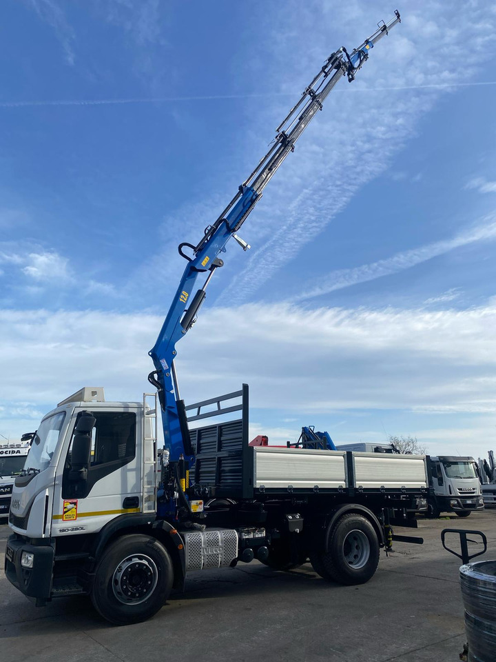 IVECO EUROCARGO 190EL28 - شاحنة كرين: صورة 4 IVECO EUROCARGO 190EL28 - شاحنة كرين: صورة 4