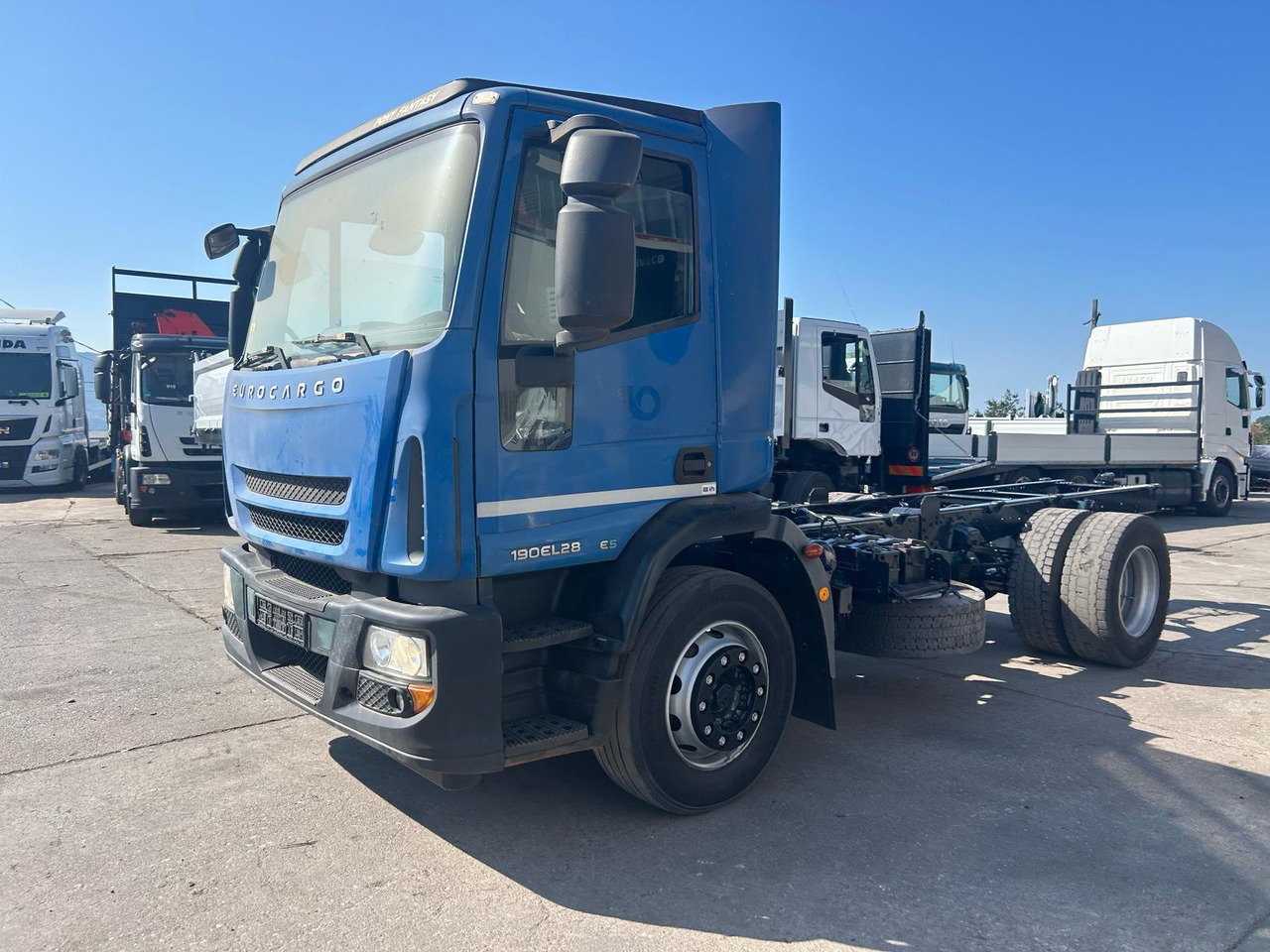 IVECO EUROCARGO 190EL28 - شاحنة قلاب: صورة 1 IVECO EUROCARGO 190EL28 - شاحنة قلاب: صورة 1