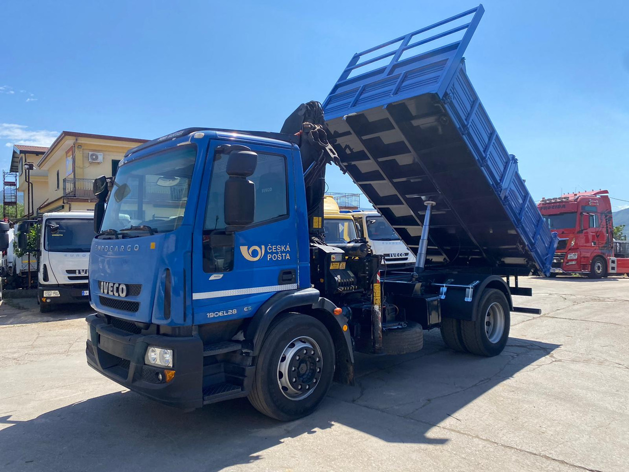 IVECO EUROCARGO 190EL28 - شاحنة كرين: صورة 1 IVECO EUROCARGO 190EL28 - شاحنة كرين: صورة 1