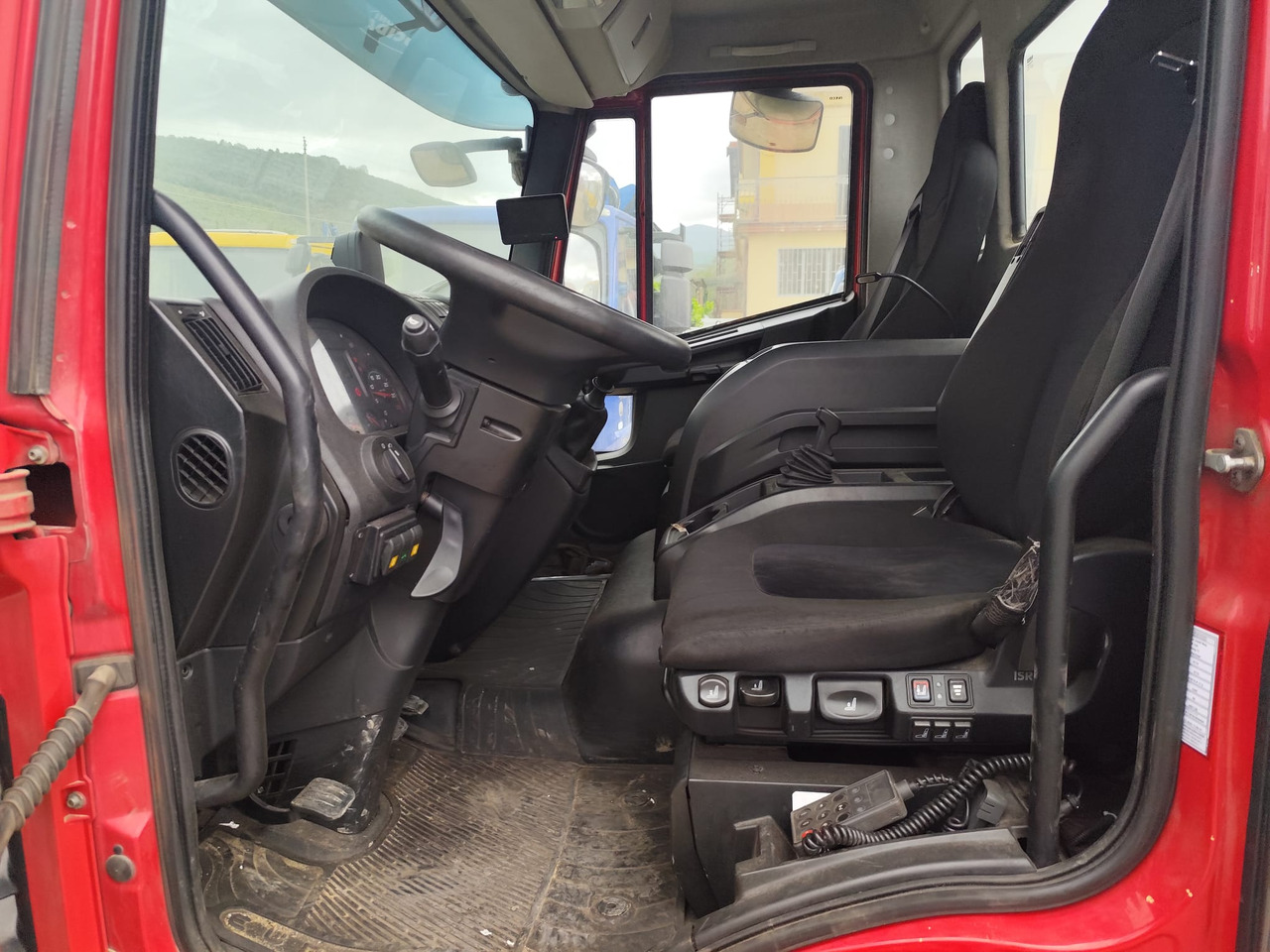 IVECO EUROCARGO 75-210 - شاحنة قلاب: صورة 4 IVECO EUROCARGO 75-210 - شاحنة قلاب: صورة 4