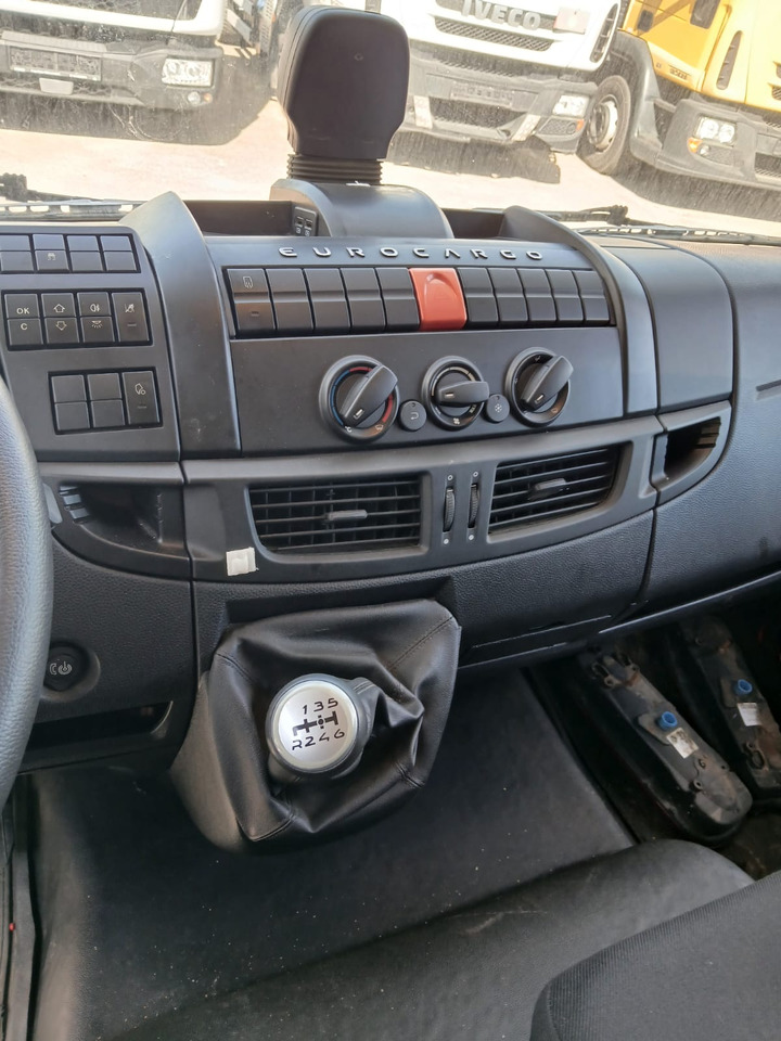 IVECO EUROCARGO 80-190 - شاحنة كرين: صورة 3 IVECO EUROCARGO 80-190 - شاحنة كرين: صورة 3