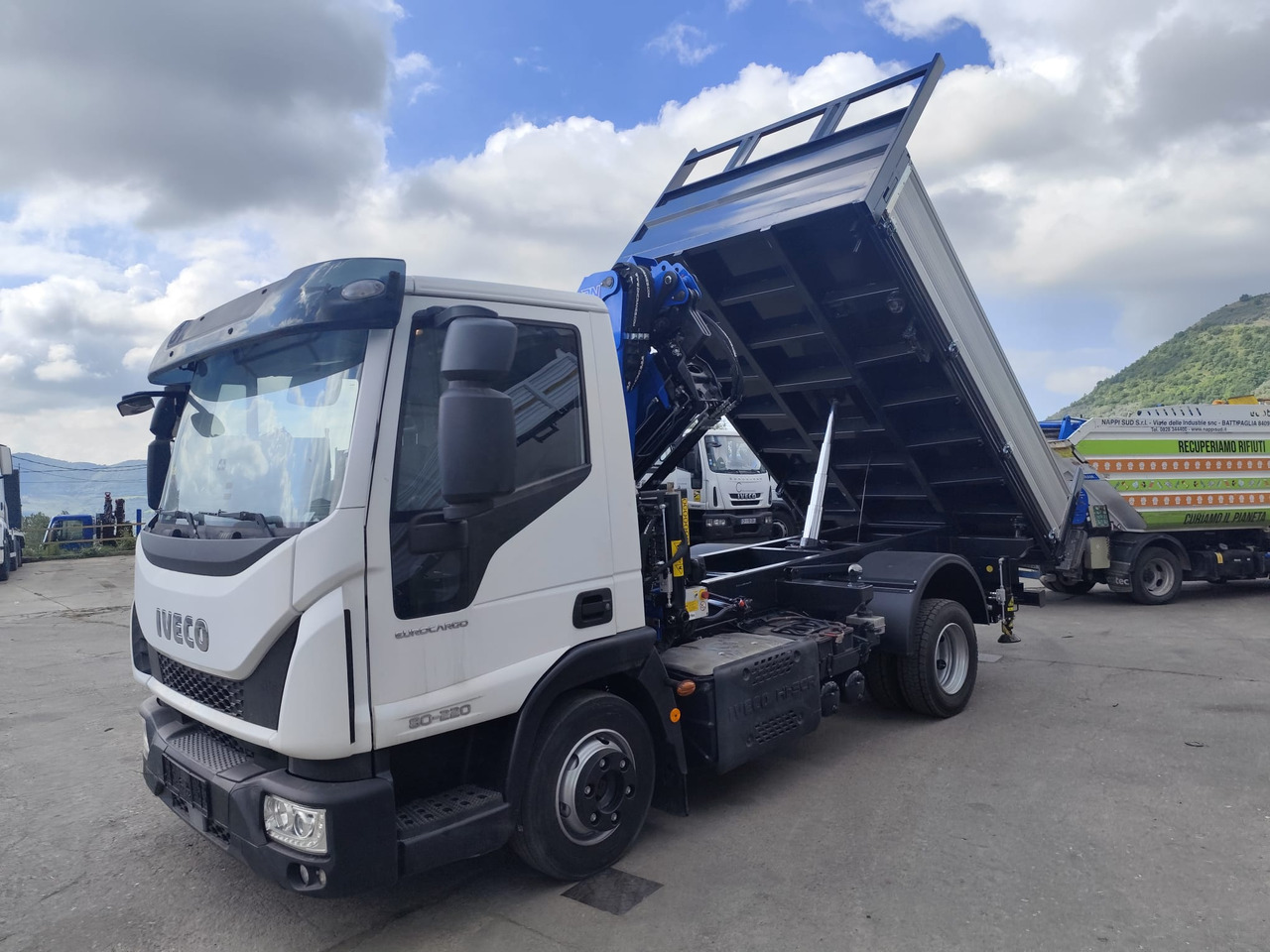IVECO EUROCARGO 80-220 - شاحنة كرين: صورة 1 IVECO EUROCARGO 80-220 - شاحنة كرين: صورة 1