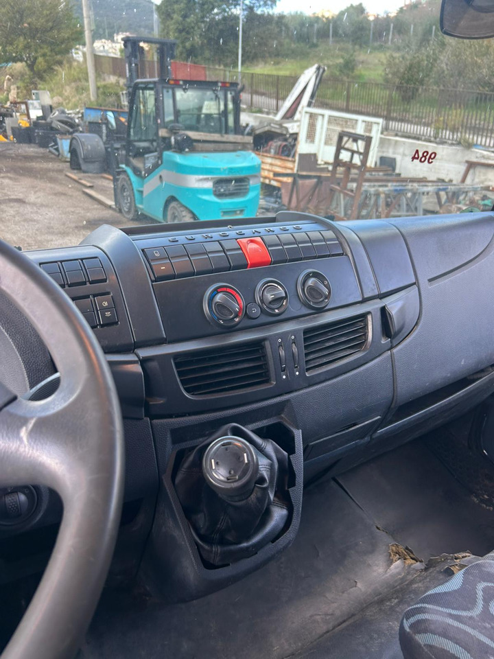 IVECO EUROCARGO 80E18 - شاحنة كرين, شاحنة قلاب: صورة 4 IVECO EUROCARGO 80E18 - شاحنة كرين, شاحنة قلاب: صورة 4