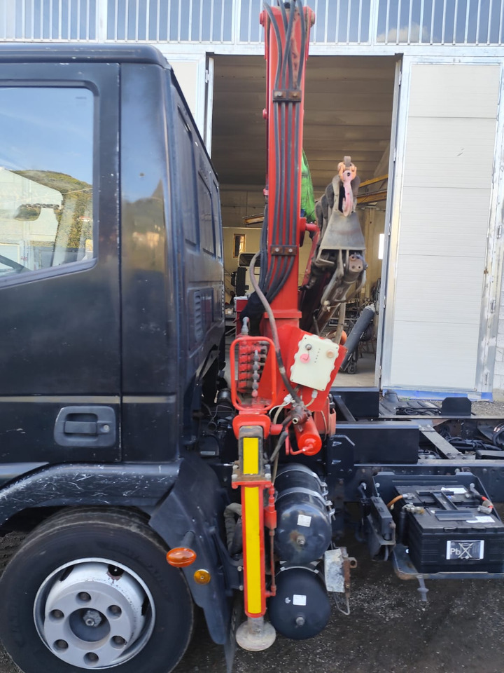 IVECO EUROCARGO 80E18 - شاحنة كرين, شاحنة قلاب: صورة 4 IVECO EUROCARGO 80E18 - شاحنة كرين, شاحنة قلاب: صورة 4