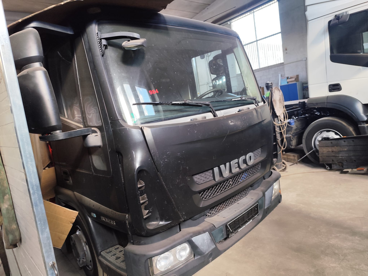 شاحنة كرين, شاحنة قلاب IVECO EUROCARGO 80E18: صورة 8