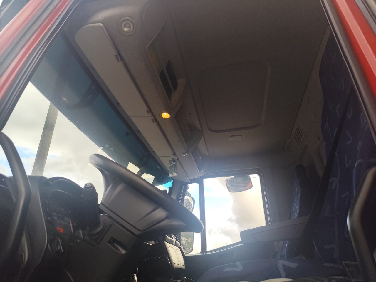 IVECO STRALIS 190S31 - شاحنة هيكل كابينة: صورة 4 IVECO STRALIS 190S31 - شاحنة هيكل كابينة: صورة 4