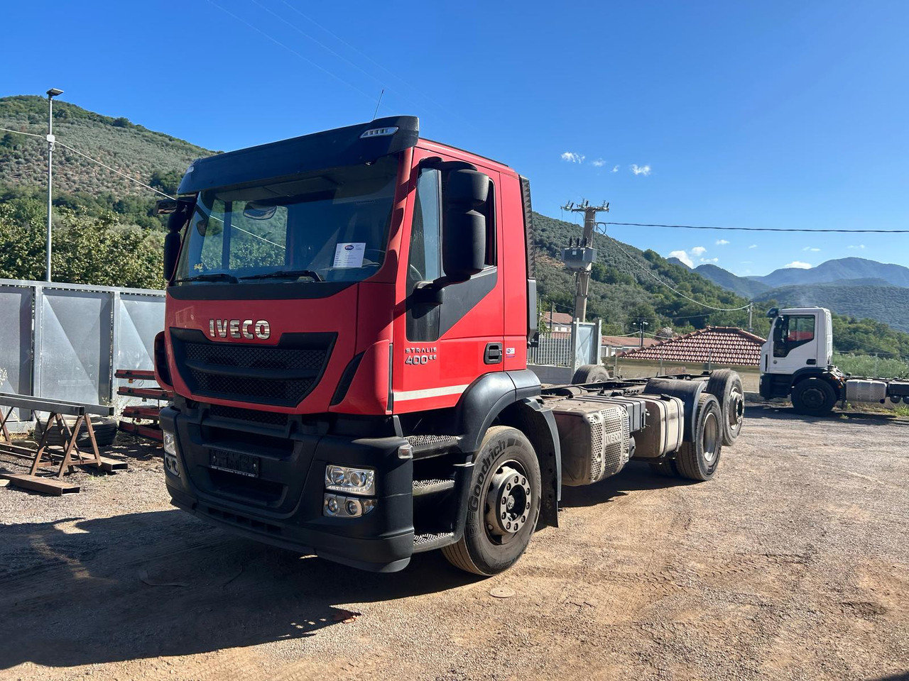 IVECO STRALIS 260S40 - شاحنة هيكل كابينة: صورة 1 IVECO STRALIS 260S40 - شاحنة هيكل كابينة: صورة 1