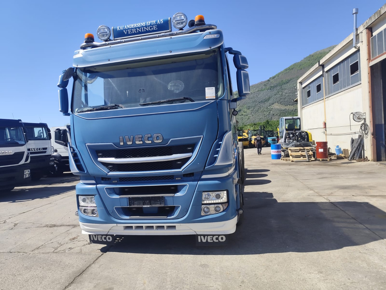 IVECO STRALIS 320S50 - شاحنات مسطحة: صورة 1 IVECO STRALIS 320S50 - شاحنات مسطحة: صورة 1