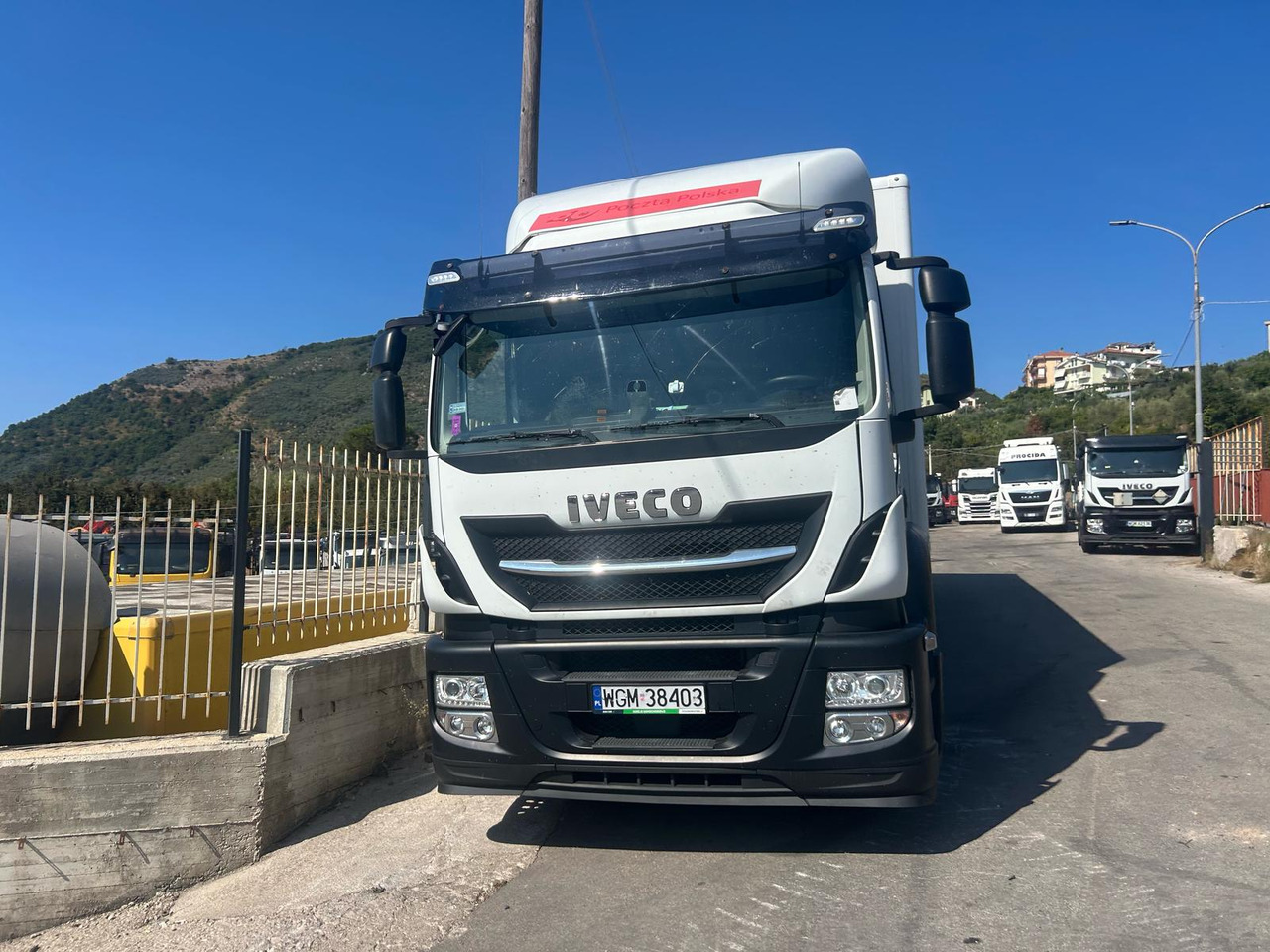 IVECO STRALIS AD 260S31 XP - شاحنة مقفلة: صورة 4 IVECO STRALIS AD 260S31 XP - شاحنة مقفلة: صورة 4