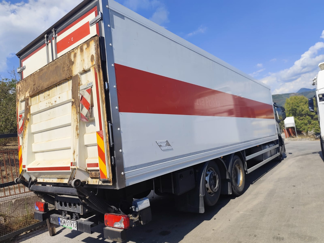 IVECO STRALIS AD 260S31 XP - شاحنة مقفلة: صورة 4 IVECO STRALIS AD 260S31 XP - شاحنة مقفلة: صورة 4