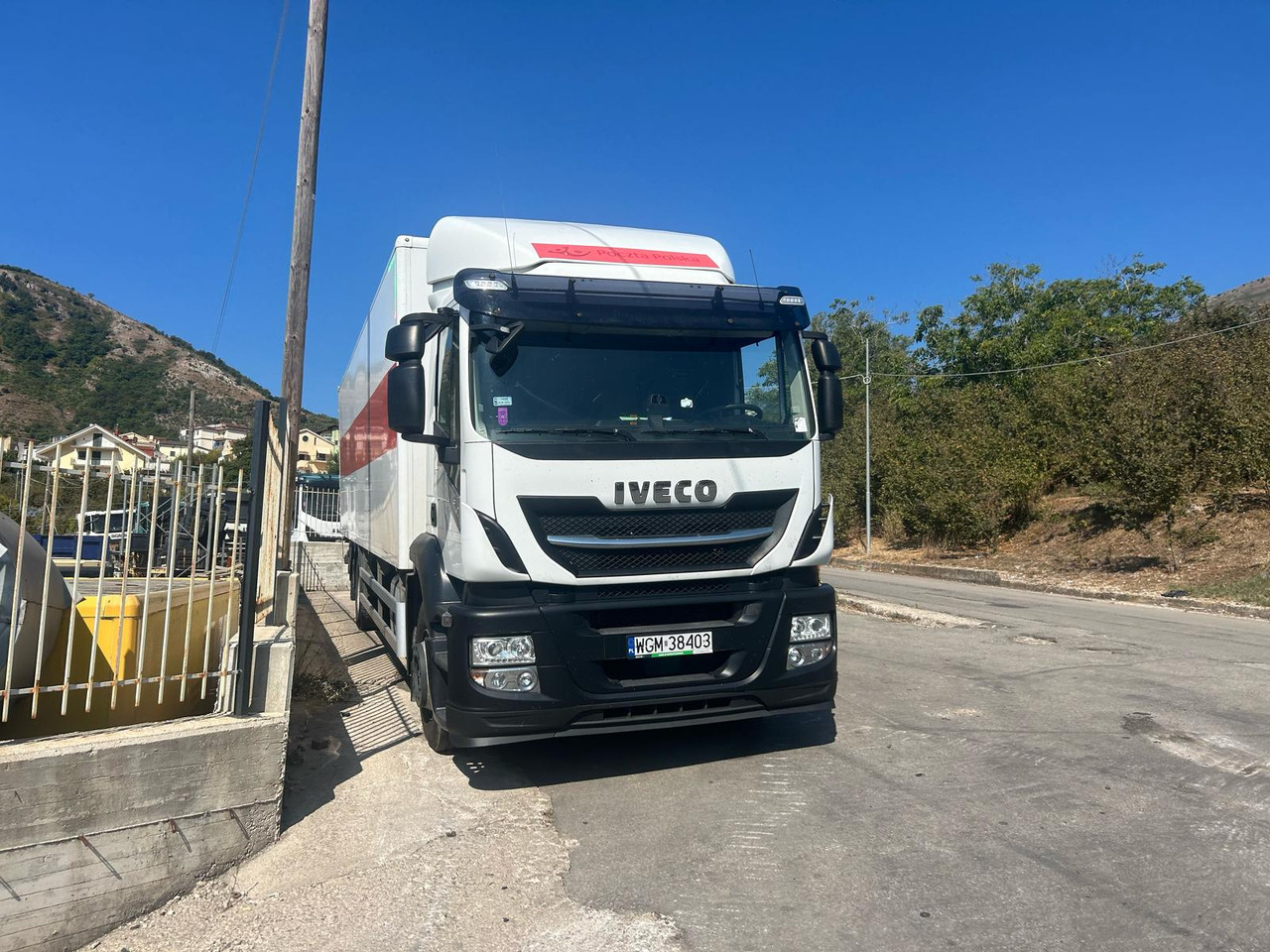 IVECO STRALIS AD 260S31 XP - شاحنة مقفلة: صورة 2 IVECO STRALIS AD 260S31 XP - شاحنة مقفلة: صورة 2