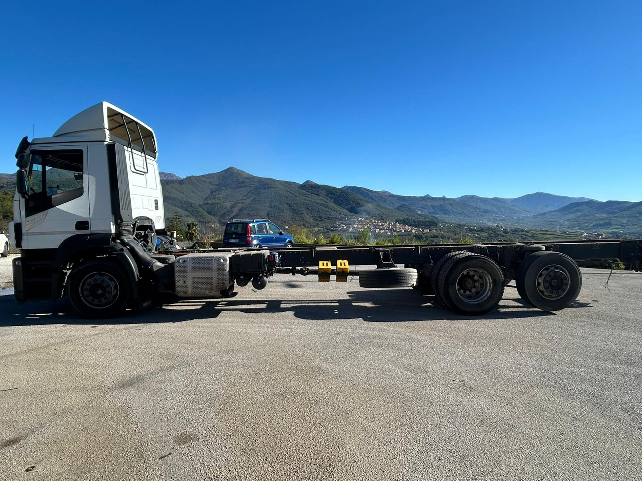 IVECO STRALIS AD 260S31 XP - شاحنة هيكل كابينة: صورة 2 IVECO STRALIS AD 260S31 XP - شاحنة هيكل كابينة: صورة 2