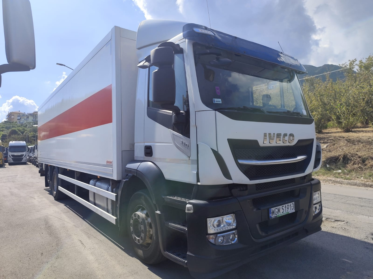 IVECO STRALIS AD 260S31 XP - شاحنة مقفلة: صورة 1 IVECO STRALIS AD 260S31 XP - شاحنة مقفلة: صورة 1