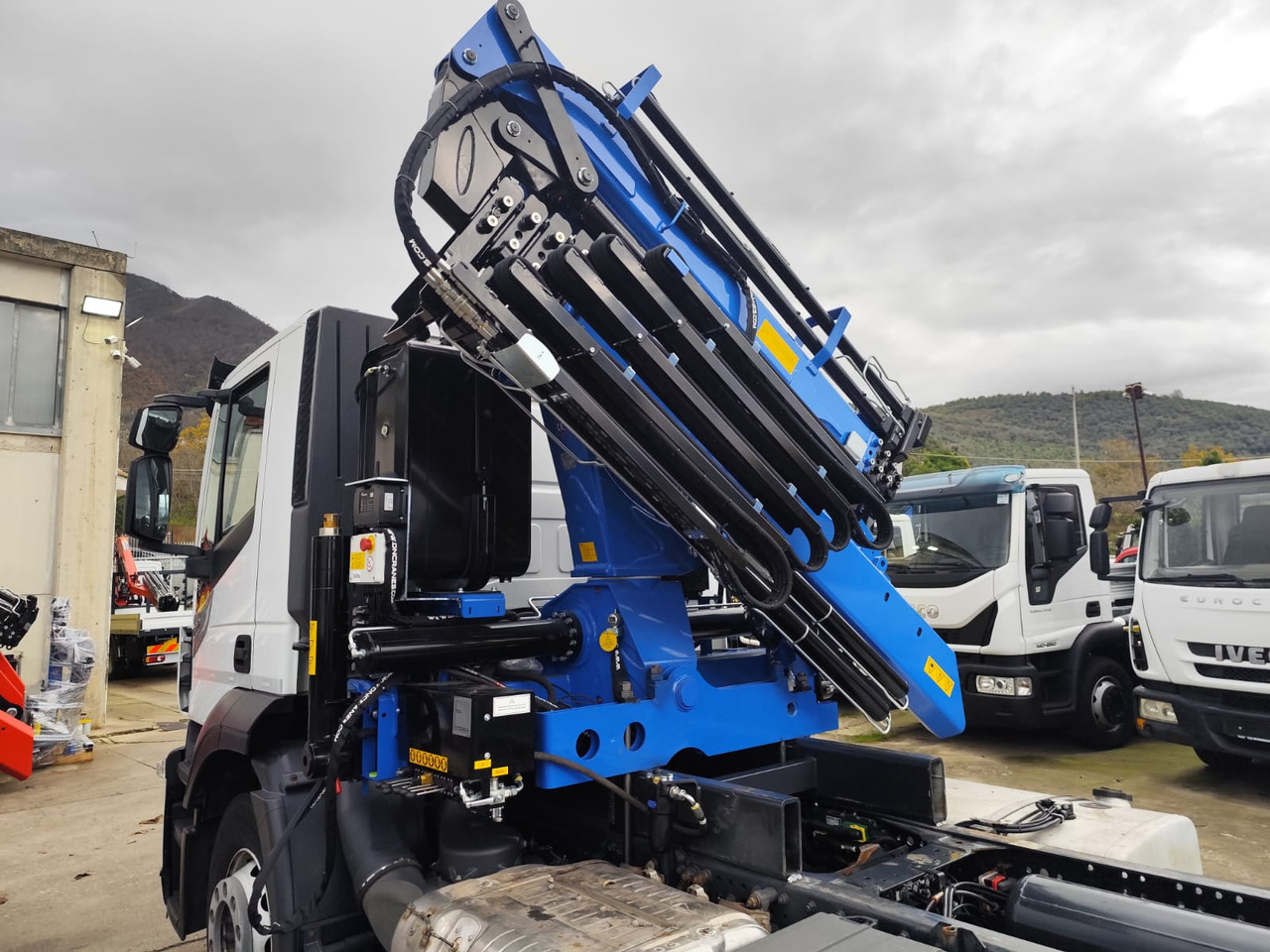 IVECO STRALIS AD 260S31 Y/P - شاحنة قلاب, شاحنة كرين: صورة 4 IVECO STRALIS AD 260S31 Y/P - شاحنة قلاب, شاحنة كرين: صورة 4