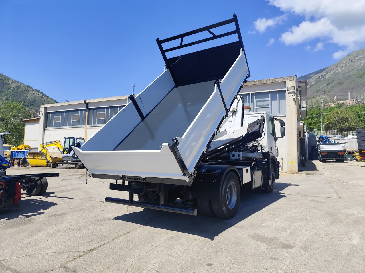 شاحنة كرين, شاحنة قلاب IVECO STRALIS CUBE 190S33: صورة 10 شاحنة كرين, شاحنة قلاب IVECO STRALIS CUBE 190S33: صورة 10