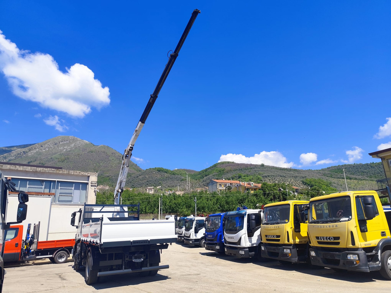شاحنة كرين, شاحنة قلاب IVECO STRALIS CUBE 190S33: صورة 18 شاحنة كرين, شاحنة قلاب IVECO STRALIS CUBE 190S33: صورة 18