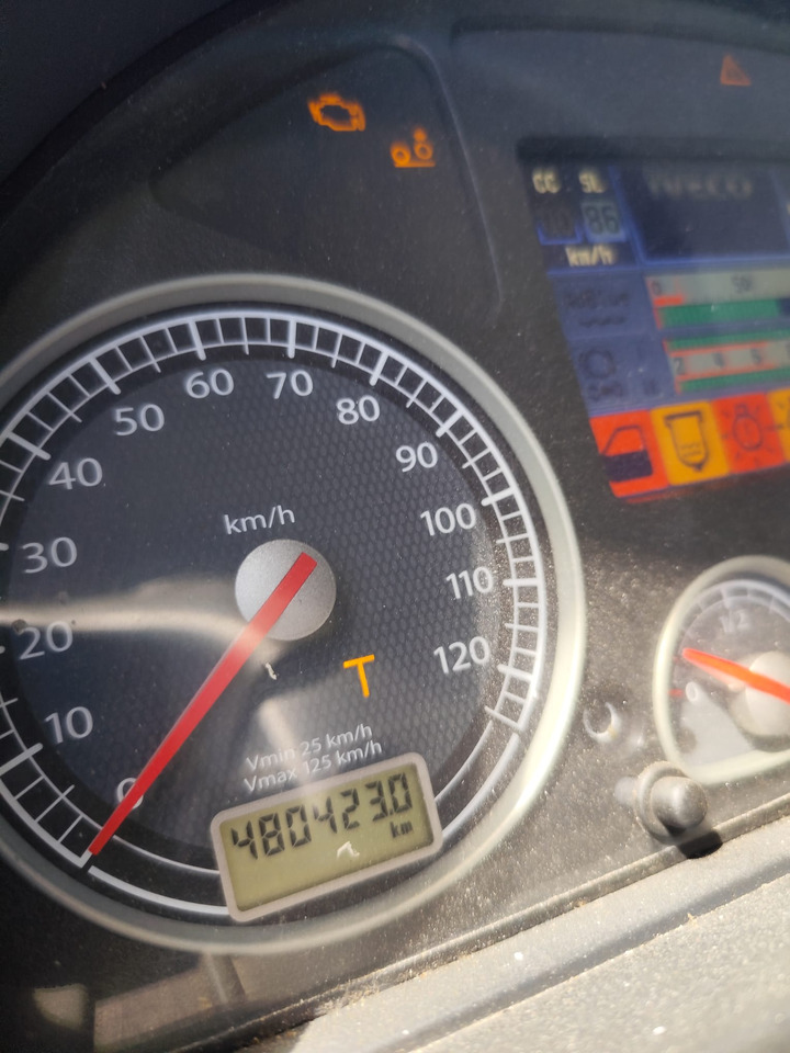 IVECO STRALIS CUBE 260S31 - شاحنات مسطحة: صورة 4 IVECO STRALIS CUBE 260S31 - شاحنات مسطحة: صورة 4