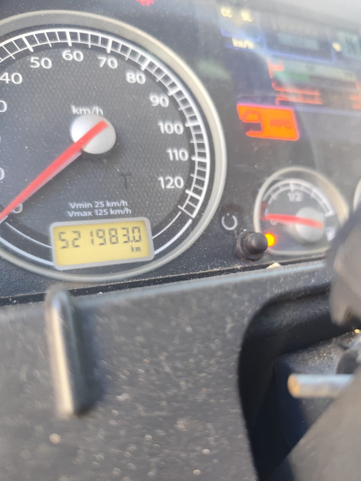 IVECO STRALIS CUBE AD260S42 - شاحنات مسطحة: صورة 5 IVECO STRALIS CUBE AD260S42 - شاحنات مسطحة: صورة 5