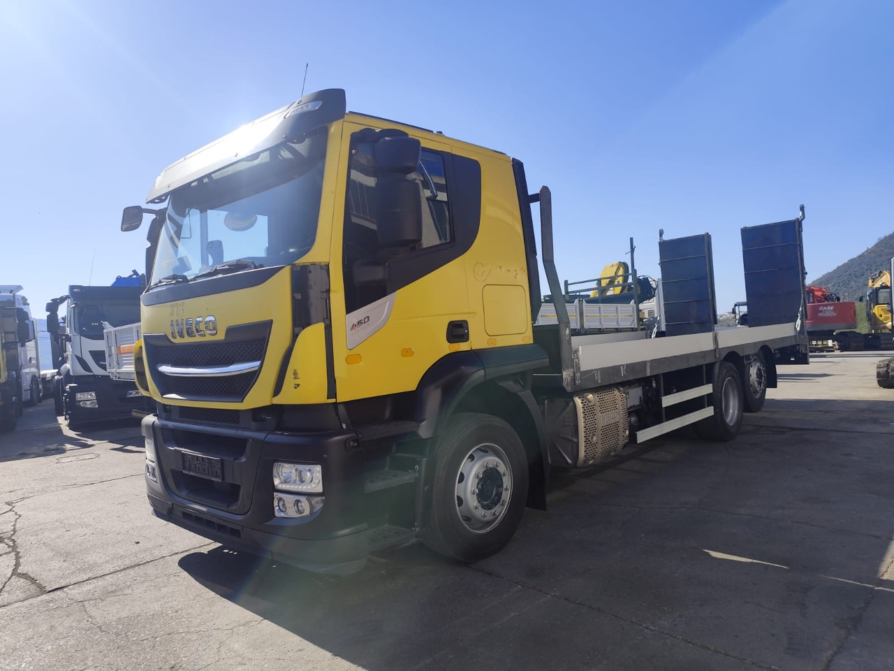 IVECO STRALIS HI-WAY 260S46 XP - شاحنات مسطحة: صورة 1 IVECO STRALIS HI-WAY 260S46 XP - شاحنات مسطحة: صورة 1