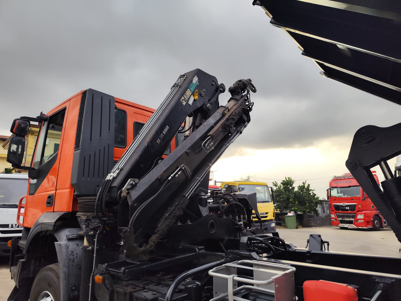 IVECO TRAKKER 190T36 - شاحنة كرين, شاحنة قلاب: صورة 3 IVECO TRAKKER 190T36 - شاحنة كرين, شاحنة قلاب: صورة 3