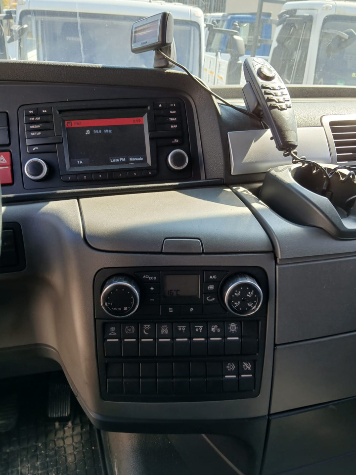MAN TGX 26.440 - شاحنات مسطحة: صورة 2 MAN TGX 26.440 - شاحنات مسطحة: صورة 2