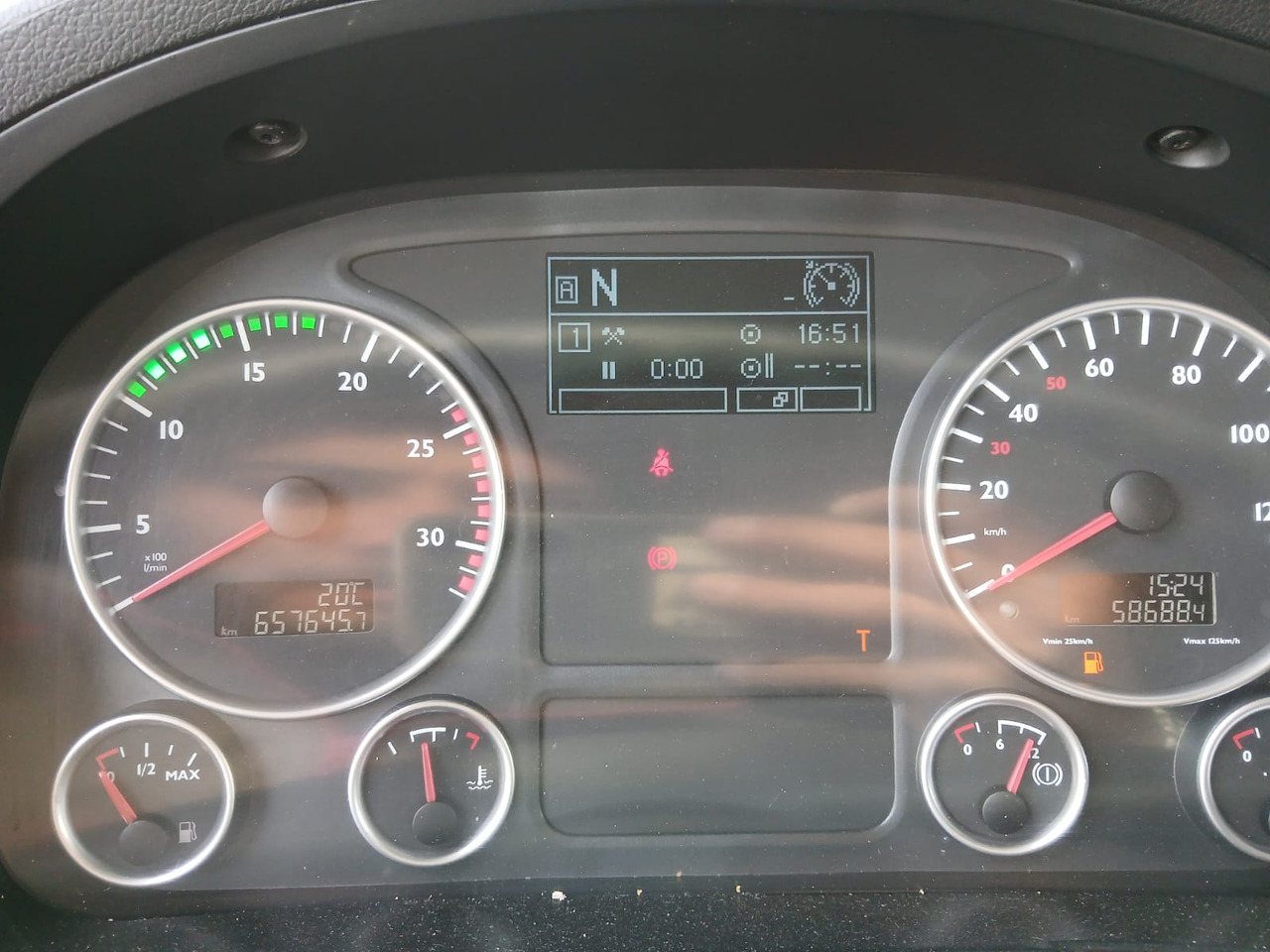 MAN TGX 26.440 - شاحنة هيكل كابينة: صورة 2 MAN TGX 26.440 - شاحنة هيكل كابينة: صورة 2