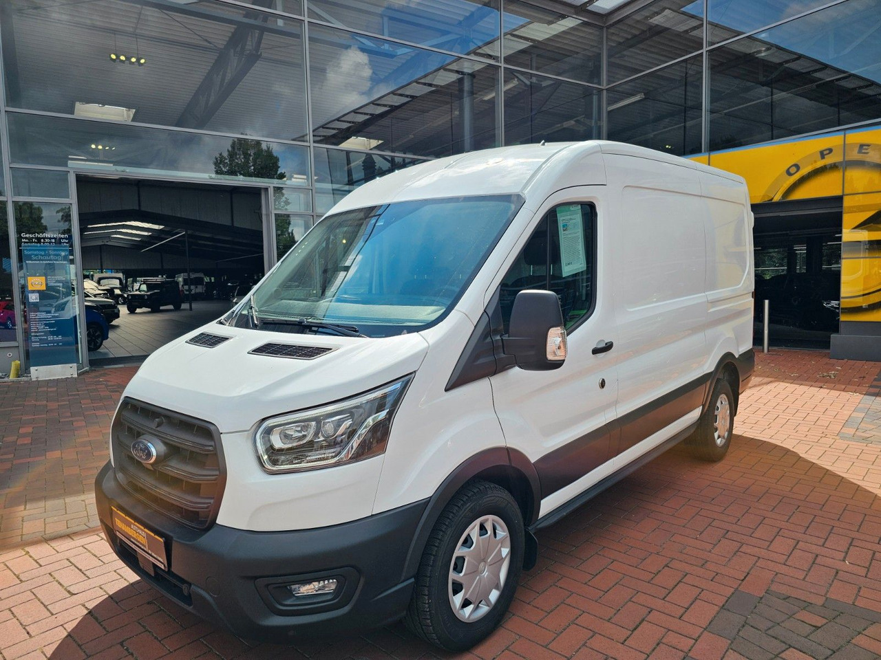 Ford Transit Kasten 350 L2H2 Trend Regalsystem Kamera - فان: صورة 1 Ford Transit Kasten 350 L2H2 Trend Regalsystem Kamera - فان: صورة 1