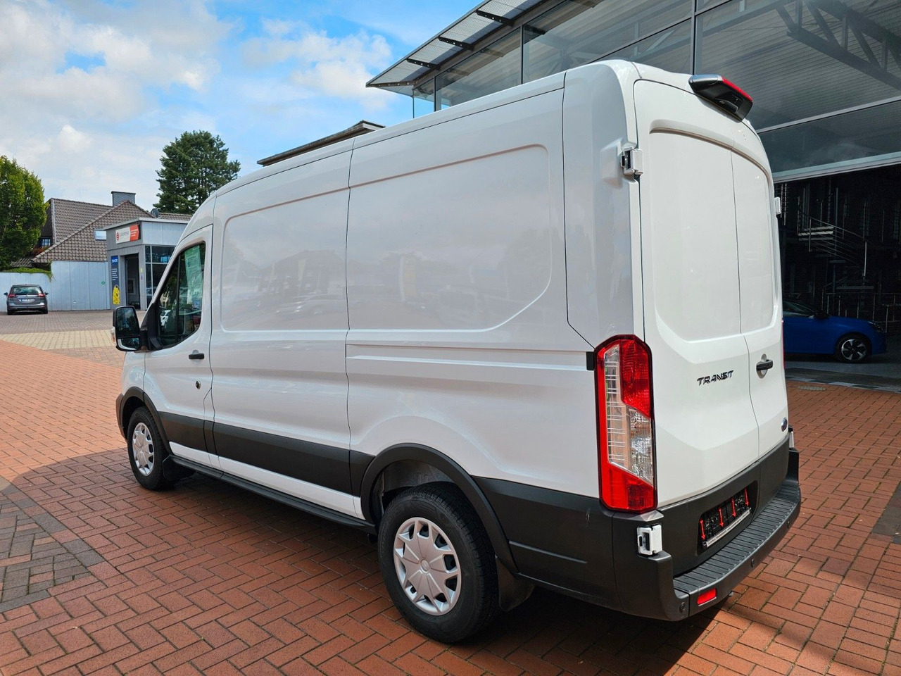 Ford Transit Kasten 350 L2H2 Trend Regalsystem Kamera - فان: صورة 3 Ford Transit Kasten 350 L2H2 Trend Regalsystem Kamera - فان: صورة 3