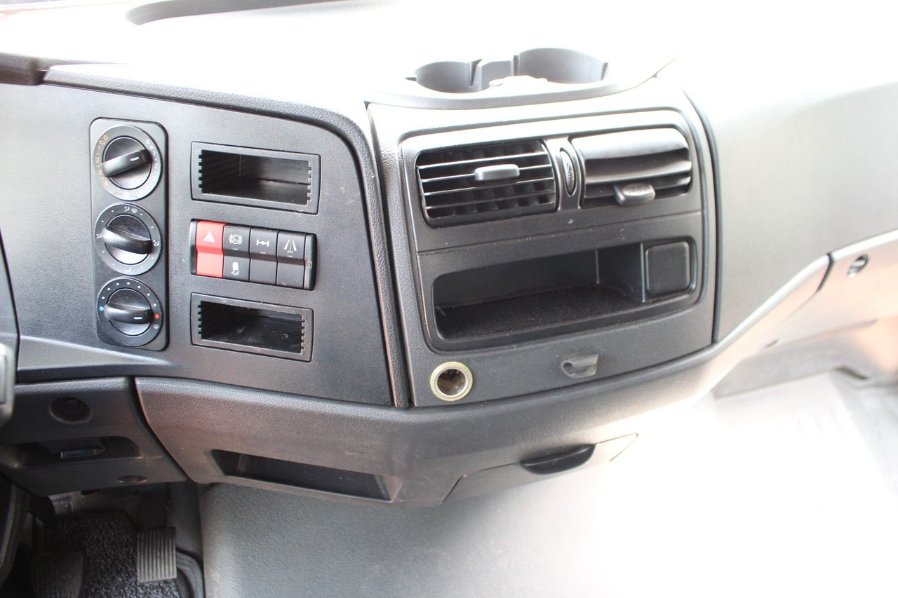 شاحنات مسطحة Mercedes-Benz Atego  Pritsche 921: صورة 12
