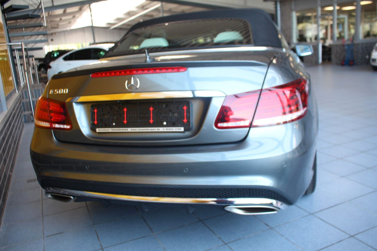 Mercedes-Benz E 500 Cabrio AMG Leder Memory Kamera LED DAB ACC - سيارة: صورة 4 Mercedes-Benz E 500 Cabrio AMG Leder Memory Kamera LED DAB ACC - سيارة: صورة 4