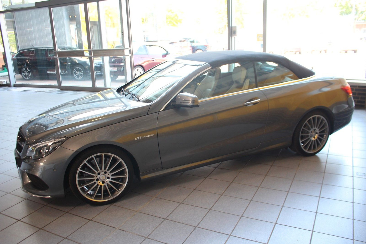 Mercedes-Benz E 500 Cabrio AMG Leder Memory Kamera LED DAB ACC - سيارة: صورة 5 Mercedes-Benz E 500 Cabrio AMG Leder Memory Kamera LED DAB ACC - سيارة: صورة 5