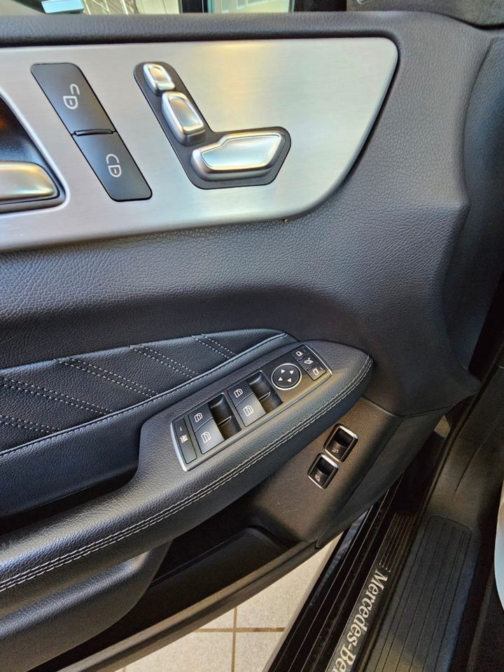 سيارة دفع رباعي Mercedes-Benz GLE 350 d 4Matic AMG Line: صورة 12