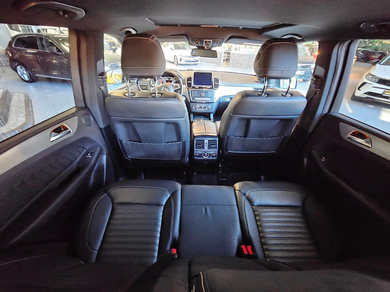 سيارة دفع رباعي Mercedes-Benz GLE 350 d 4Matic AMG Line: صورة 18
