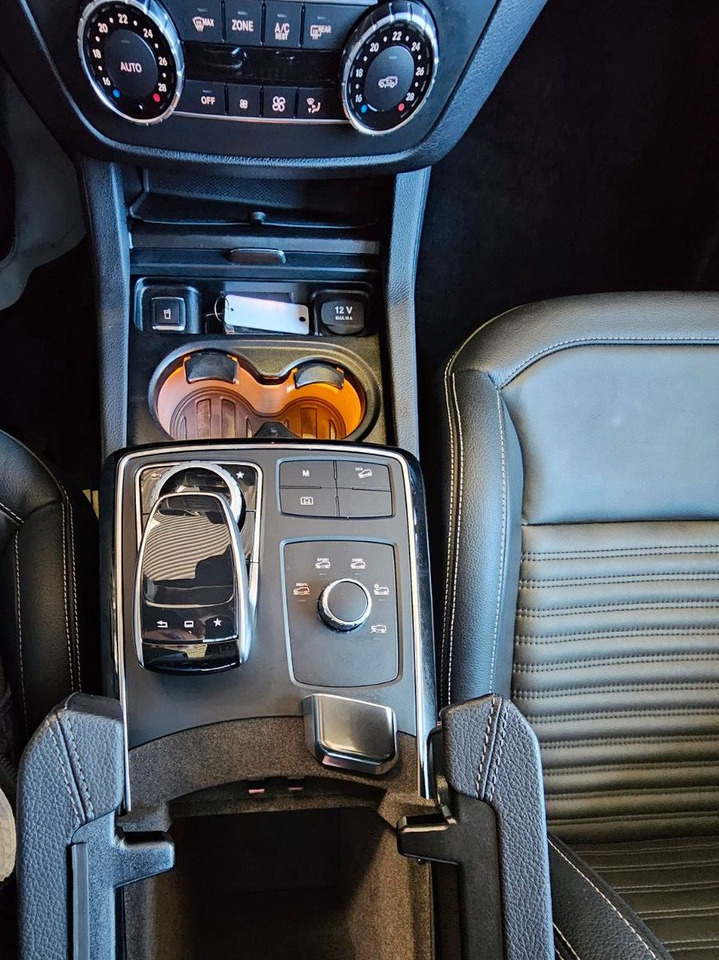 سيارة دفع رباعي Mercedes-Benz GLE 350 d 4Matic AMG Line: صورة 13