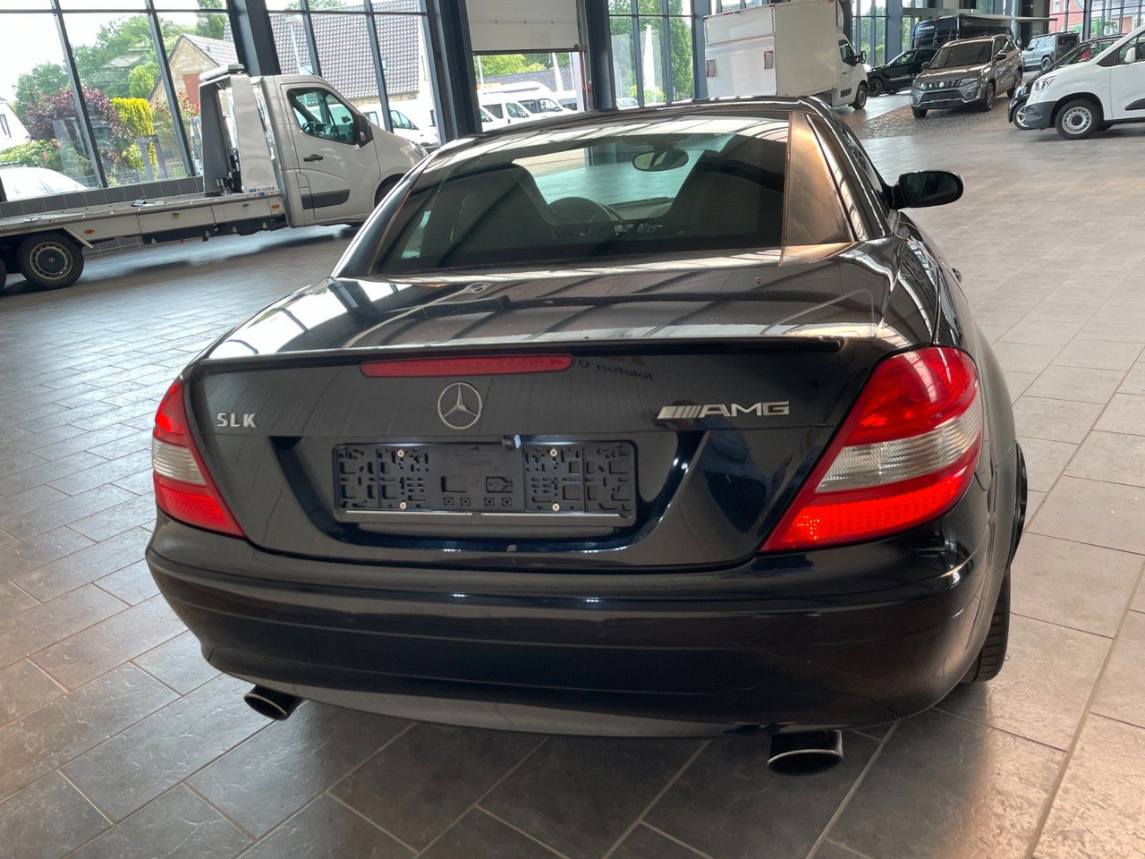 Mercedes-Benz SLK 200 SLK Roadster Navi Leder - سيارة: صورة 5 Mercedes-Benz SLK 200 SLK Roadster Navi Leder - سيارة: صورة 5