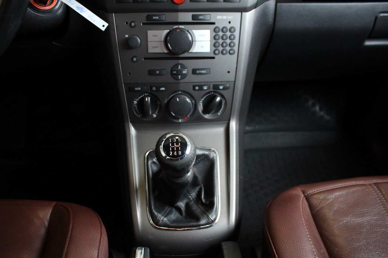 سيارة دفع رباعي Opel Antara Cosmo 4x4 Navi AHK AT-Motor & Getriebe: صورة 13
