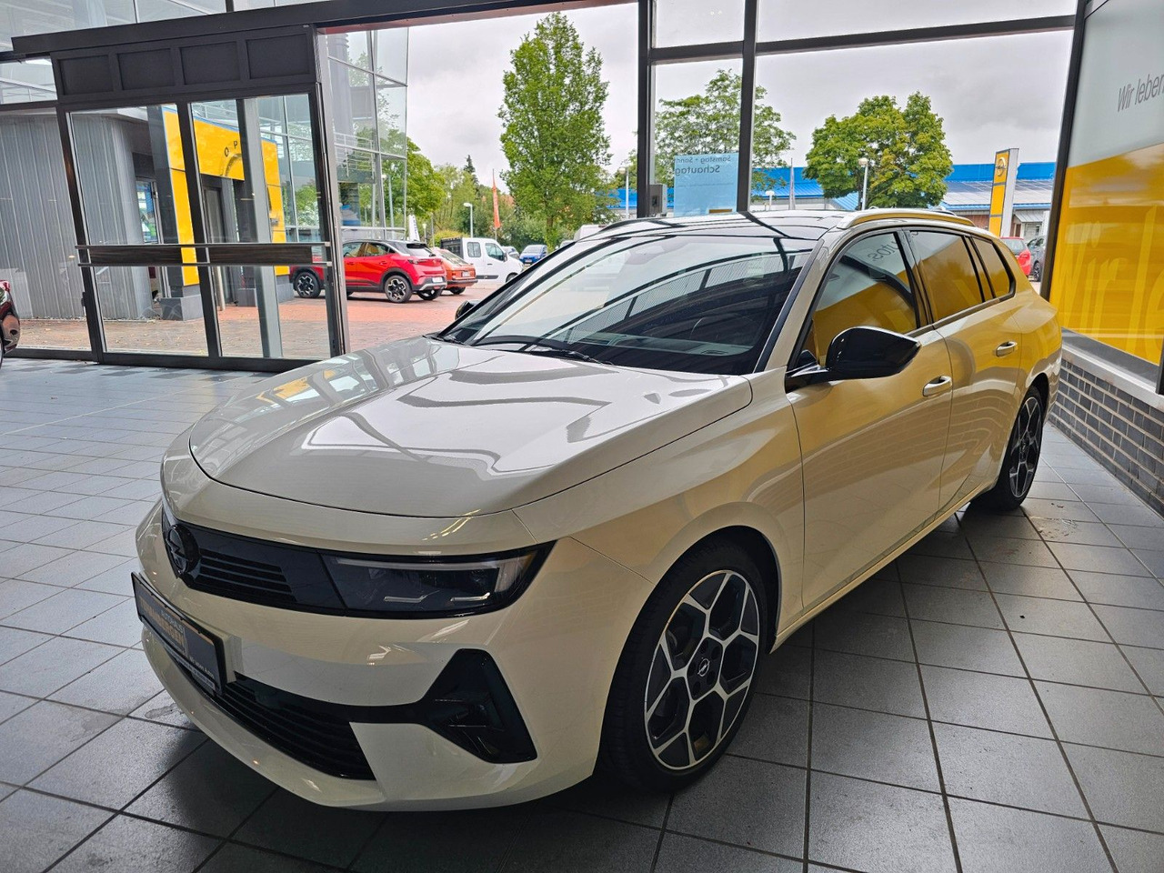 Opel Astra L 1.5 Ultimate Schiebedach Memory ACC AHK - سيارة: صورة 2 Opel Astra L 1.5 Ultimate Schiebedach Memory ACC AHK - سيارة: صورة 2