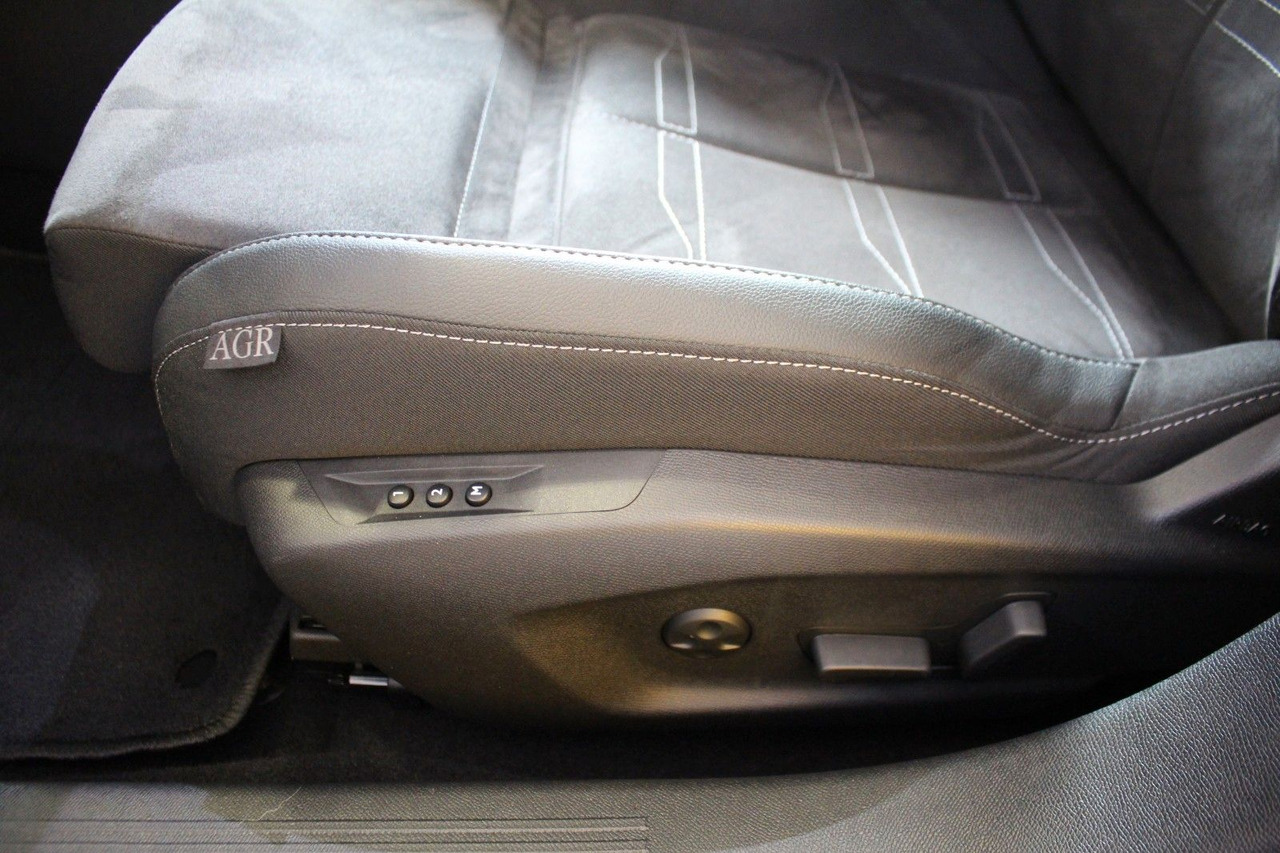 سيارة Opel Astra L ST 1.5 GS Ultimate Schiebedach LED ACC: صورة 10