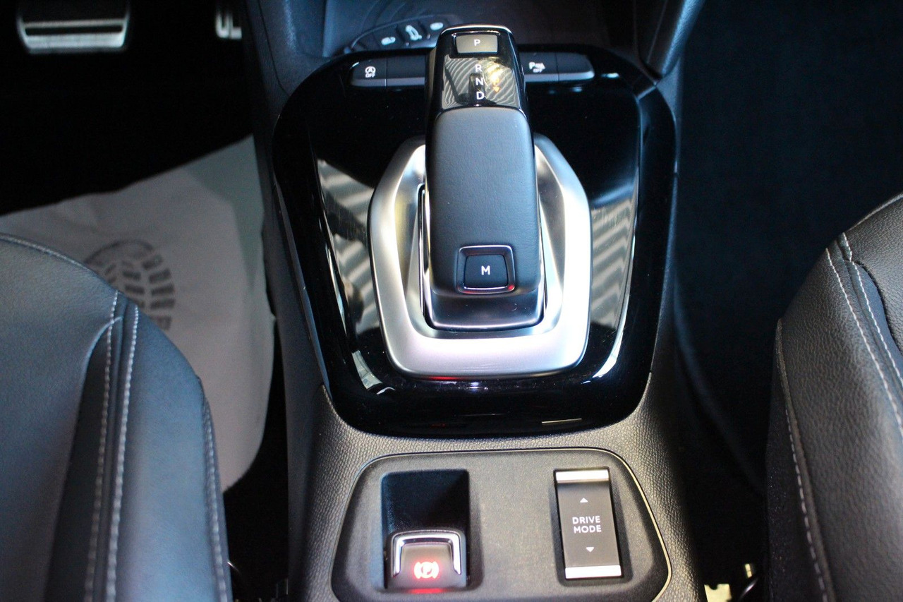 سيارة Opel Corsa F Ultimate AT-8 Alcantara IntelliLux Navi: صورة 11