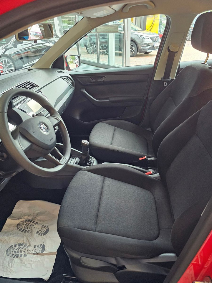 Skoda Fabia Cool Edition SHZ USB - سيارة: صورة 4 Skoda Fabia Cool Edition SHZ USB - سيارة: صورة 4