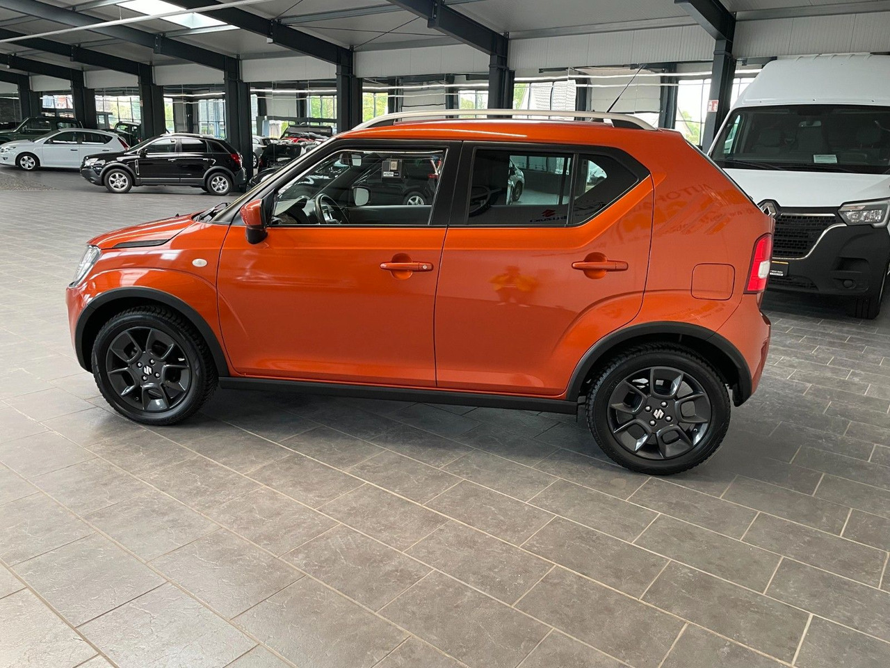 Suzuki Ignis 1.2 Comfort /Hybrid/Automatik/DAB/Navi - سيارة: صورة 5 Suzuki Ignis 1.2 Comfort /Hybrid/Automatik/DAB/Navi - سيارة: صورة 5