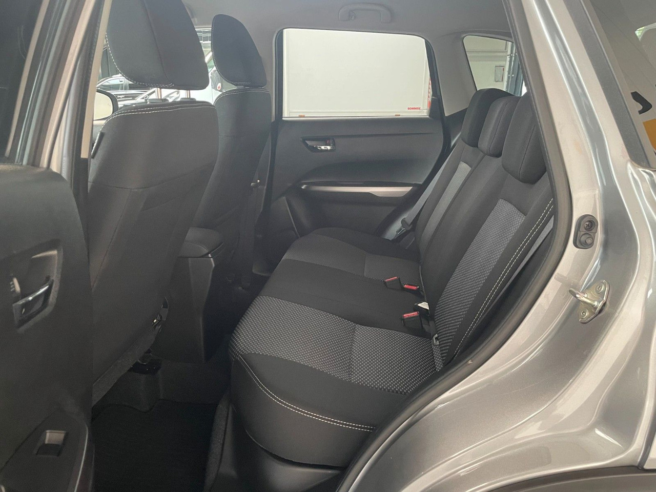 سيارة دفع رباعي Suzuki Vitara 1.4 BOOSTERJET Hybrid Comfort Allgrip: صورة 11