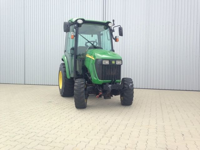 JOHN DEERE 3720 - جرار: صورة 4 JOHN DEERE 3720 - جرار: صورة 4