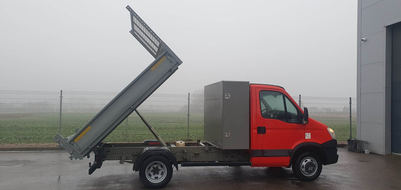 IVECO Daily 35C13 - قلاب صغير: صورة 3 IVECO Daily 35C13 - قلاب صغير: صورة 3