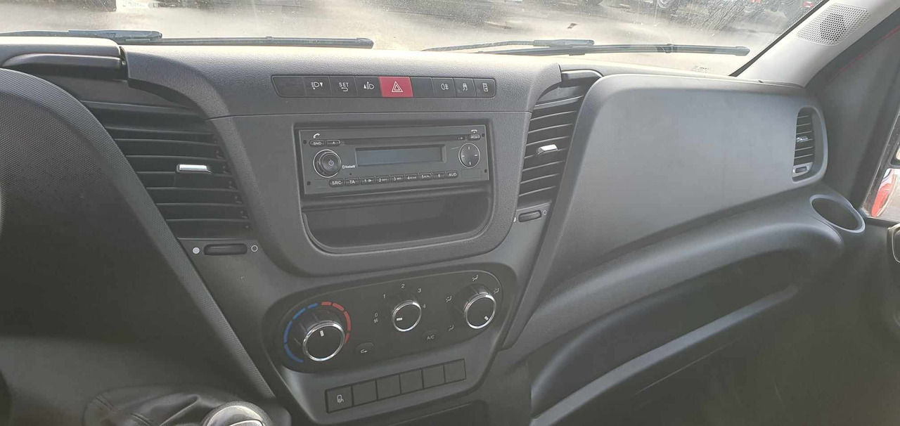 IVECO Daily - قلاب صغير: صورة 5 IVECO Daily - قلاب صغير: صورة 5