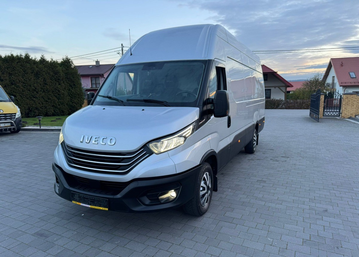 Iveco Maxi 3.0 Himatic 210ps. Salon Polska Hi-matic 210ps Ful Wypas - فان: صورة 4 Iveco Maxi 3.0 Himatic 210ps. Salon Polska Hi-matic 210ps Ful Wypas - فان: صورة 4