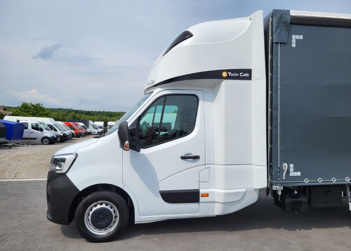 Renault 10 europalet kabina XXL 2x spania Master jak Nowy Kabina 2xspanie - شاحنة ستارة جانبية: صورة 5 Renault 10 europalet kabina XXL 2x spania Master jak Nowy Kabina 2xspanie - شاحنة ستارة جانبية: صورة 5